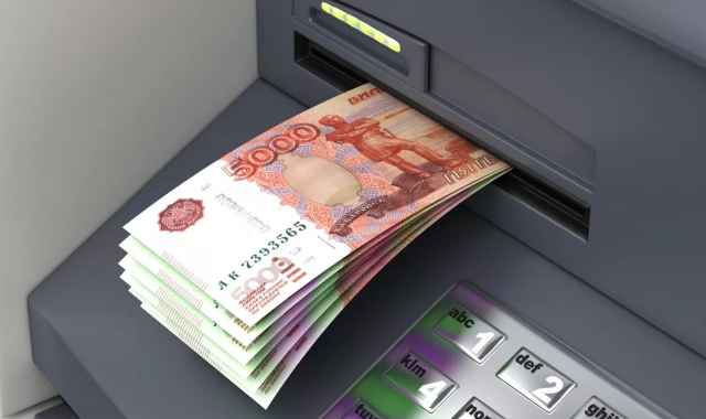 Общий ущерб от действий мошенников составил более 100 тысяч рублей.