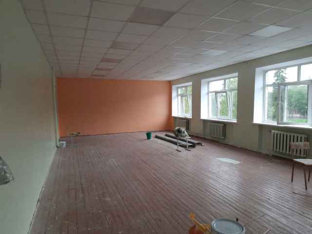 В школах и детских садах Новгородского района активно ведутся ремонтные работы.