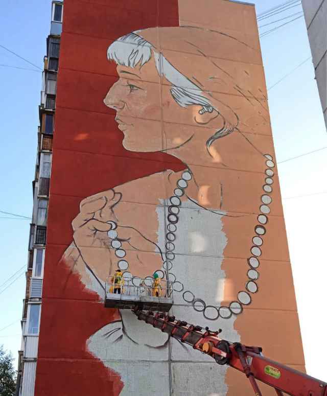 20 августа, в Великом Новгороде стартовал III сезон фестиваля уличного искусства «Страницы истории»