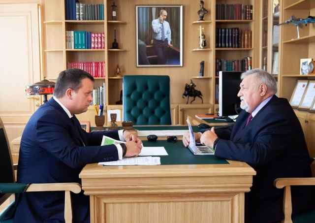 Николай Маслов обратился к губернатору с просьбой выделить средства на капитальный ремонт улицы 3 КДО в Малой Вишере.