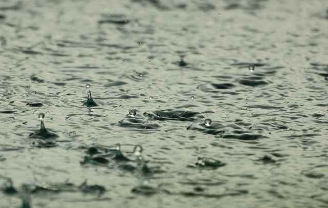 14 сентября в большинстве районов днём синоптики тоже обещают кратковременные дожди.