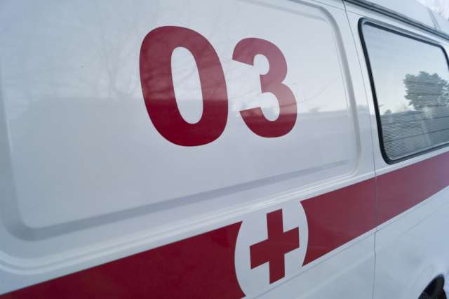 В результате ДТП водитель с переломом рёбер доставлен в Боровичскую ЦРБ.