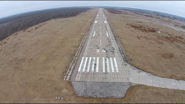 Ремонт взлётно-посадочной площадки и необходимой инфраструктуры на аэродроме в Кречевицах пройдёт по поручению президента Владимира Путина.