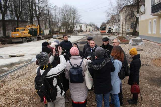Главным фактором скорого завершения ремонта на Ильиной улице, по словам подрядчика, станет погода.