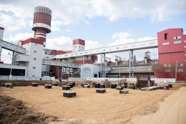 «Акрон» вложит 92 млн долларов США в расширение производства карбамида на новгородской площадке