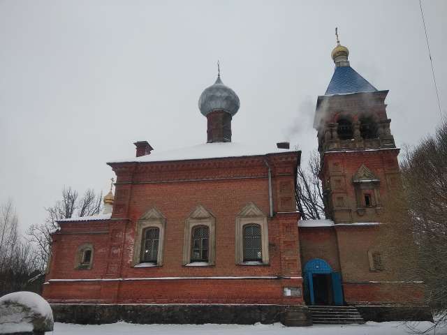 Величие храмов, сохранившихся  в Боровёнковских землях, поражает посетителей до сих пор.