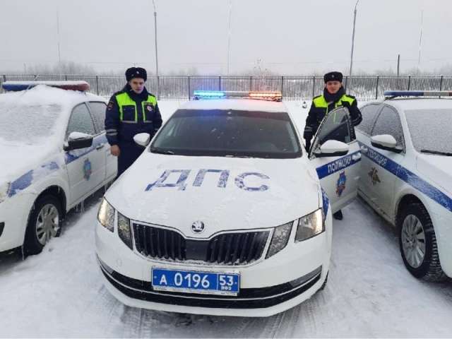 Автоинспекторы Виталий Астафьев и Сергей Богданов во время патрулирования заметили «УАЗа», за рулём которого был пьяный водитель.