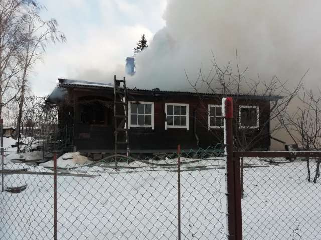 Дом полностью сгорел.