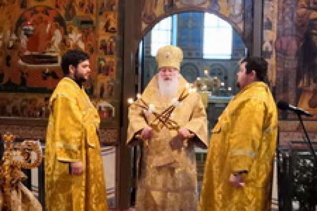 Перед Рождеством и в день праздника в храмах и монастырях Новгородской епархии состоятся праздничные богослужения.