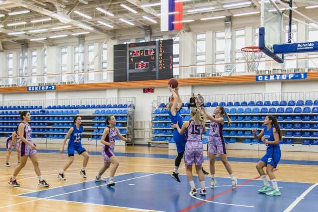 Женская сборная НовГУ вышла в финал чемпионата АСБ в дивизионе «Центр» с пятью победами и шестью поражениями в регулярном сезоне.