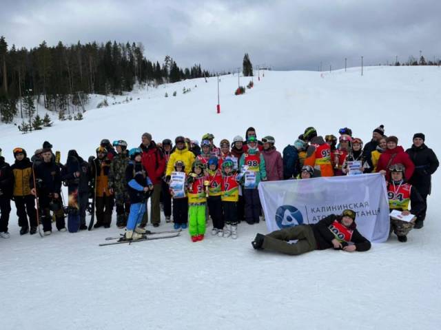 Состоялись VII открытые соревнования по горнолыжному спорту и сноуборду на кубок главы Любытинского района.