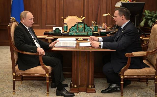 Глава региона поблагодарил президента за поддержку в создании особой экономической зоны «Новгородская» и инновационной долины «Валдай».