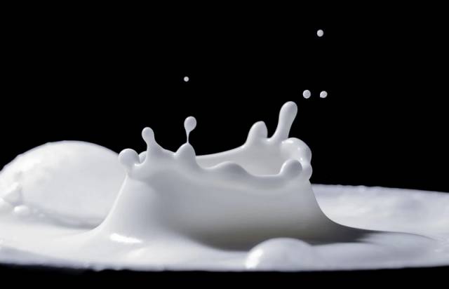 Ранее действовавший порядок предусматривал начало обязательной маркировки фермерами молочной продукции 1 декабря 2022 года.