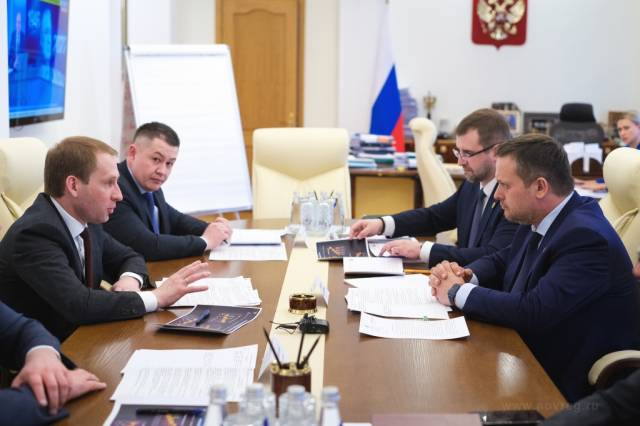 Андрей Никитин и Александр Козлов обсудили комплексную систему обращения с твердыми коммунальными отходами в Новгородской области.
