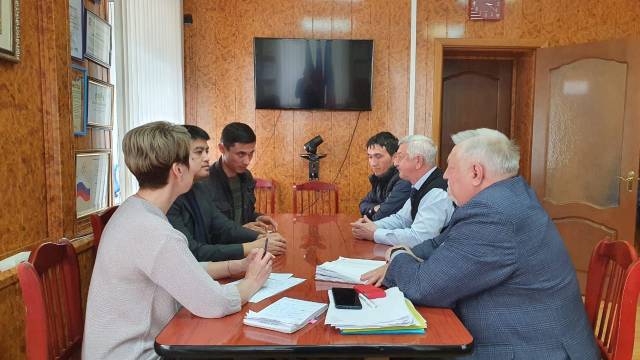 Глава района Николай Маслов провёл встречу с инвесторами – представителями ООО «Бест Тимбер».
