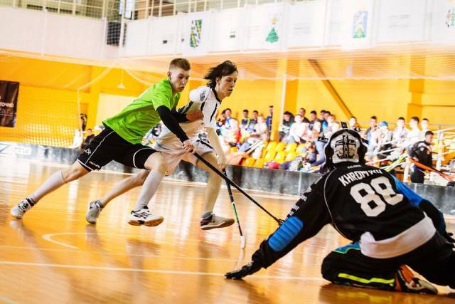 В Великом Новгороде стартовал VII турнир по флорболу среди детских и юношеских команд