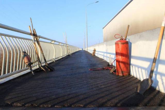 «НПП СК Мост» так и не завершил работы на Колмовском мосту.