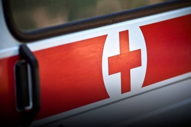 Подросток с телесными повреждениями доставлен бригадой скорой помощи в Пестовскую ЦРБ.