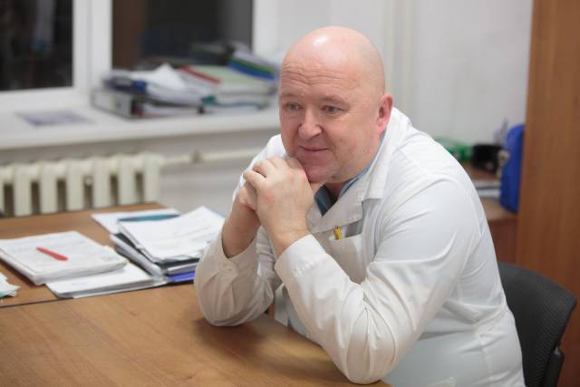 С 2020 года по 2022 год Александр Андриенко был главным внештатным акушером-гинекологом Челябинского городского округа.