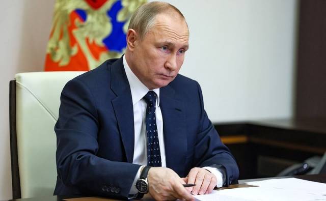 О готовящейся индексации социальных выплат Владимир Путин объявил 27 апреля.