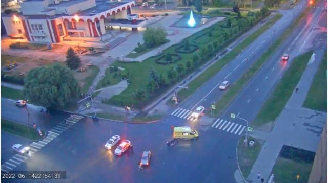 На улице Ломоносова 20-летний водитель за рулём «ВАЗа-21144» сбил 49-летнего мужчину, который переходил проезжую часть по «зебре».
