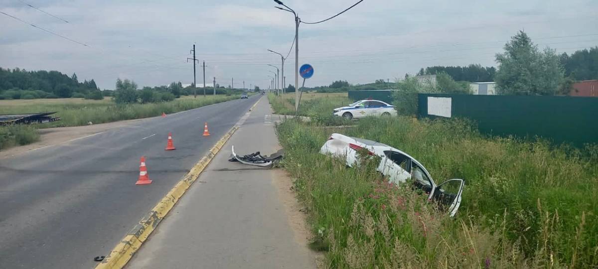 В аварии под Великим Новгородом пострадали три женщины и двое детей