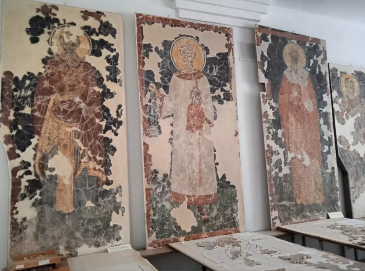 Для фильма будет проведена видеосъемка и анализ фресок других новгородских памятников того времени
