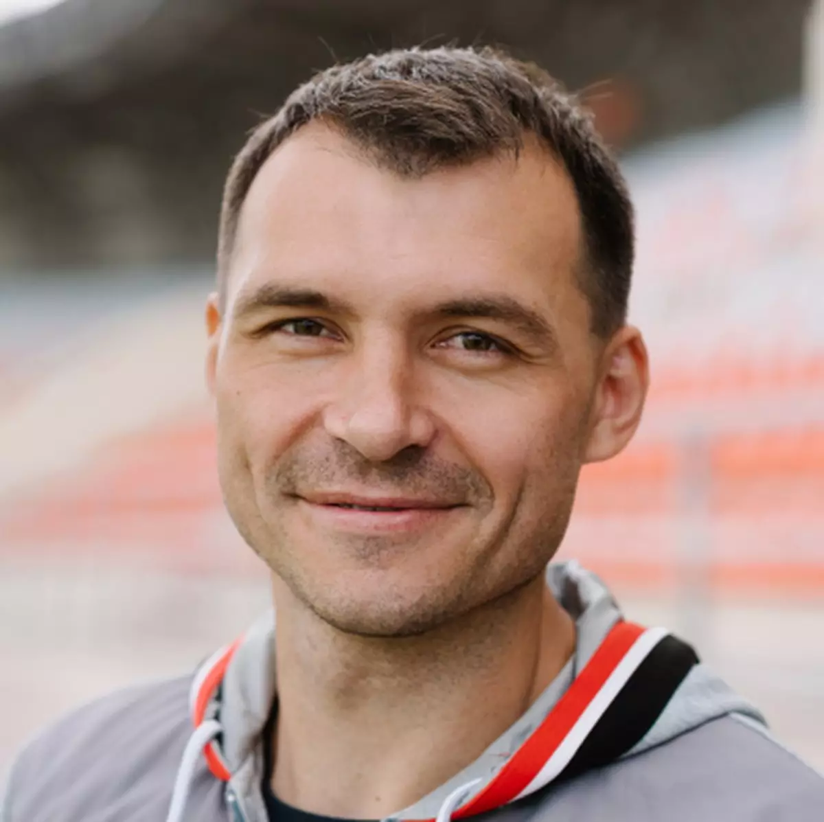 Анатолий Романович совместит работу в футбольном клубе с работой в спортшколе «Электрон».