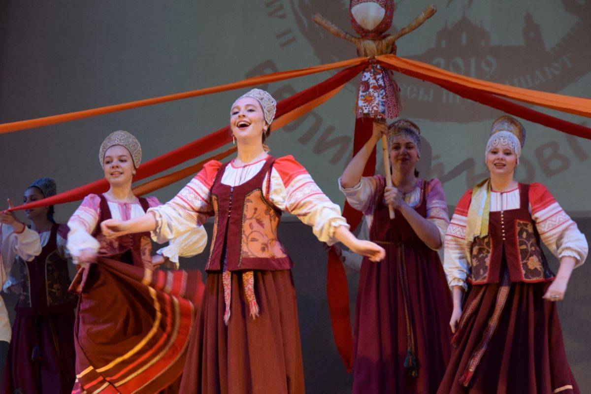 В акции могут участвовать фольклорные коллективы, исполнители и все новгородцы без возрастных ограничений.