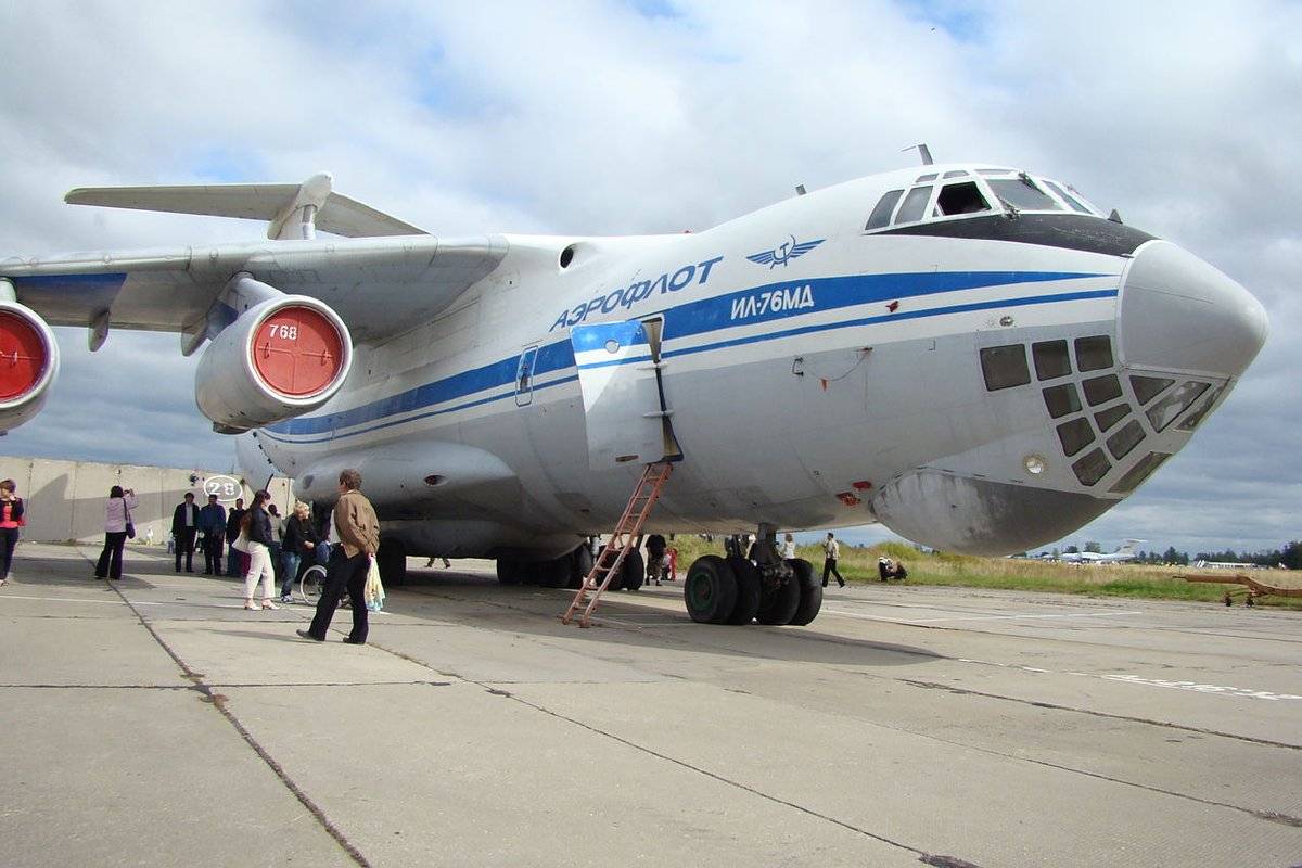 Ил-76МД в Кречевицах