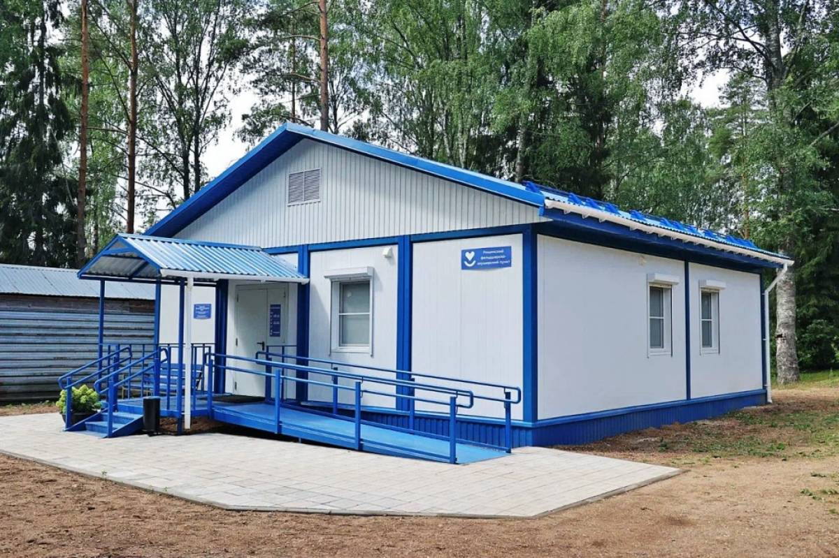 Теперь ФАП обслуживает 970 жителей Рощинского сельского поселения, в том числе 108 детей.