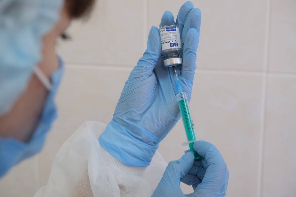 С 5 августа в Великом Новгороде будут работать три пункта мобильной вакцинации от коронавируса и гриппа.