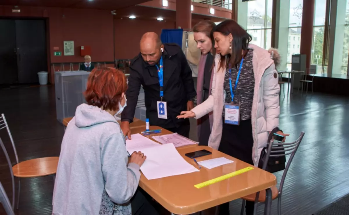 В Новгородской области на референдуме работали наблюдатели из Венесуэлы и Уругвая.