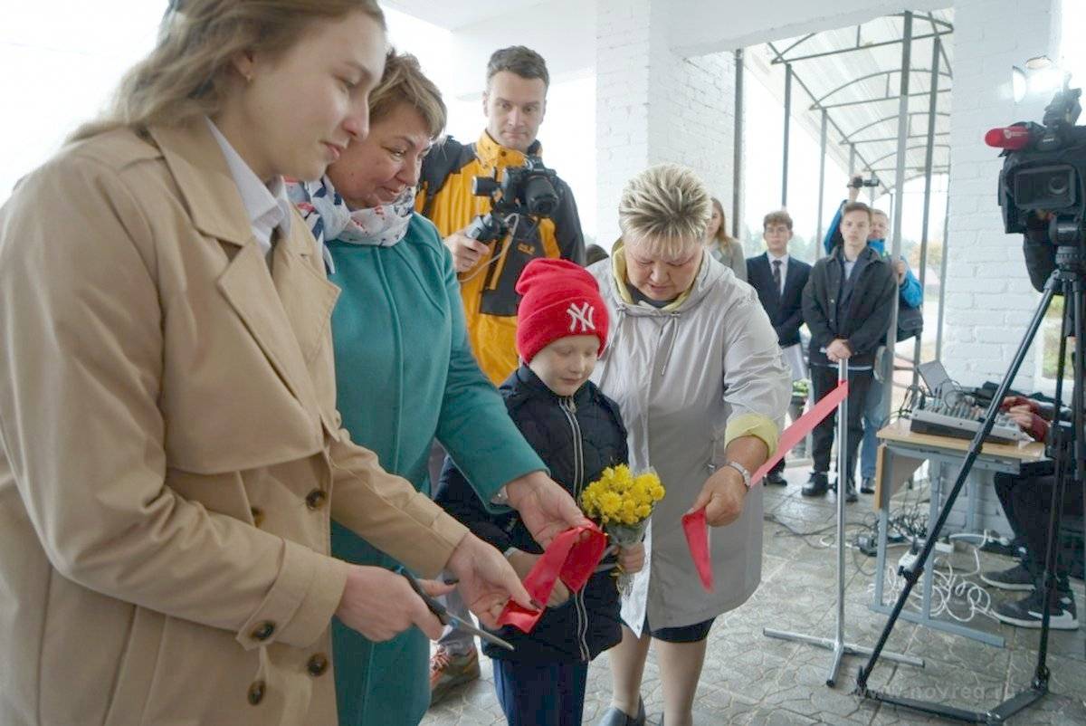 До конца 2022 года планируется отремонтировать ещё пять зданий школ в Маловишерском, Старорусском, Пестовском, Окуловском и Крестецком районах.