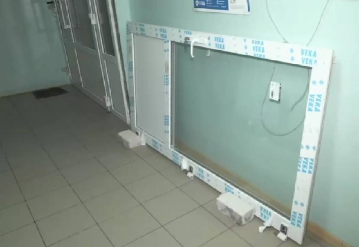 Зимой пациенты Васильевской ЦРБ смогут находиться в тёплых помещениях.