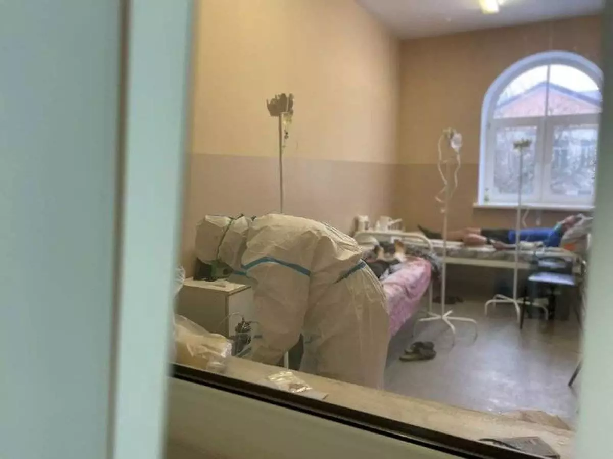 За последние сутки в России скончались 56 пациентов с COVID-19