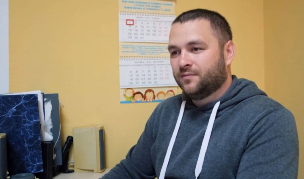 Несмотря на инвалидность, новгородец продолжает работать в МЧС России по Новгородской области.