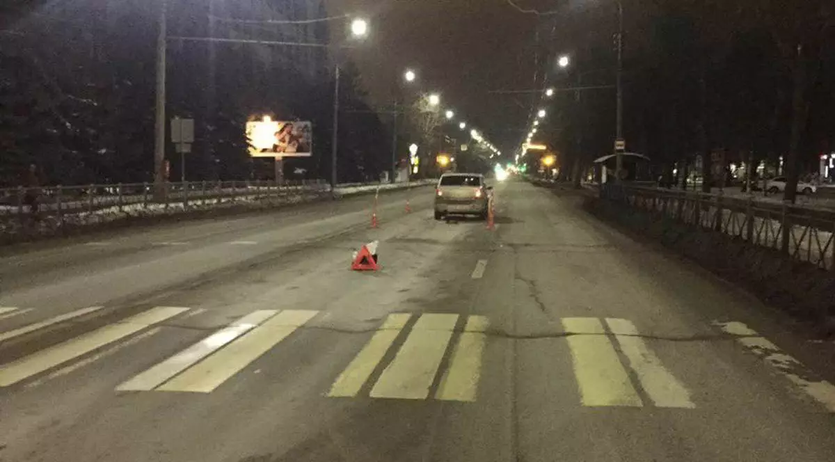 В результате ДТП пешеход с политравмой доставлен в  Новгородскую областную клиническую больницу