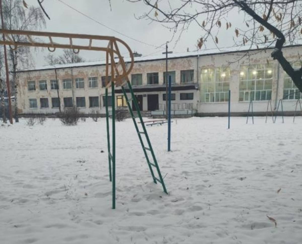 При благоустройстве территории школы в Великом Новгороде учтут интересы детей с аутизмом