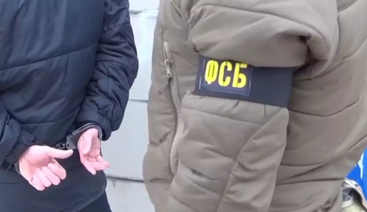 По словам Андрея Никитина, служба сотрудников ФСБ не заметна большинству жителей области.