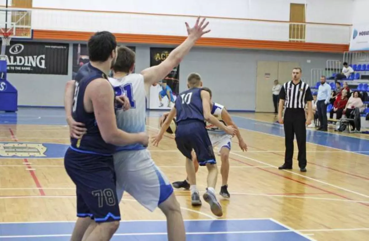 Мужская и женская команды НовГУ по-разному прошли первый этап чемпионата Ассоциации студенческого баскетбола России.