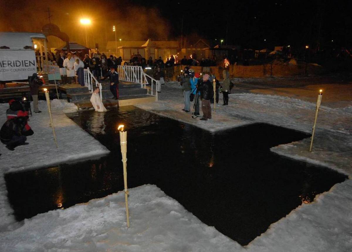 В Новгородской области будет организовано 15 мест для крещенских купаний.