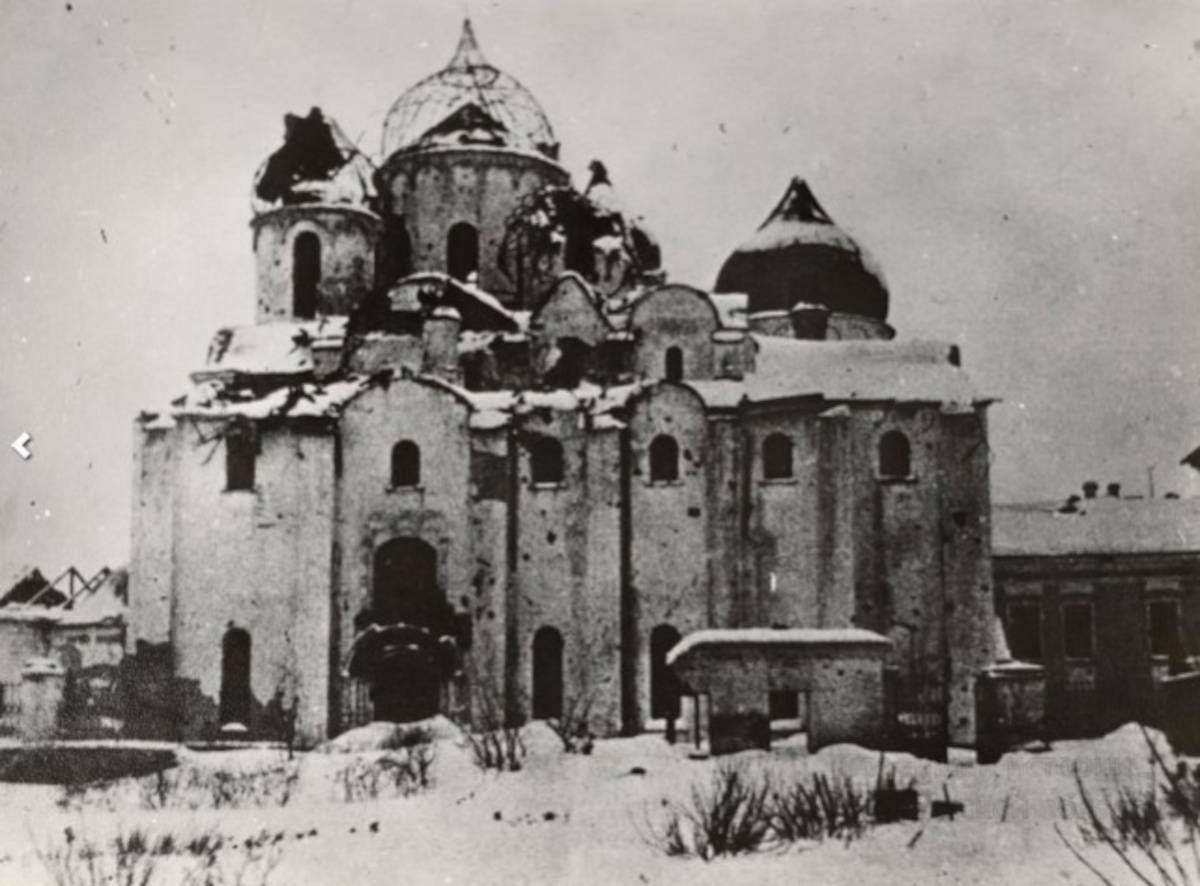 Софийский собор в январе 1944 года.