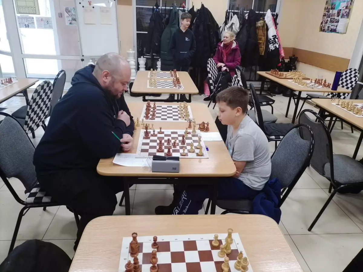 В Новгородском шахматном клубе прошёл 75-й чемпионат области по классическим шахматам и первенство среди ветеранов.