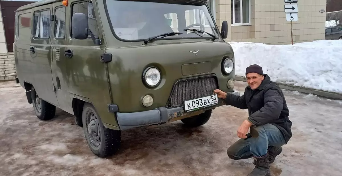 На собранные деньги сольчане купили для мобилизованных земляков автомобиль «УАЗ».