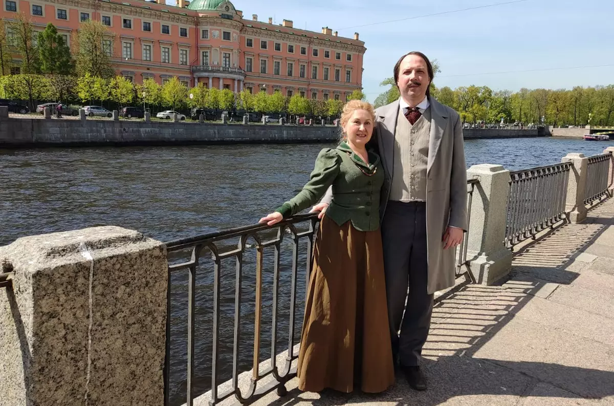 В сериале «Шаляпин» Лев Дунаев снялся вместе со своей супругой Ольгой Ширяевой.