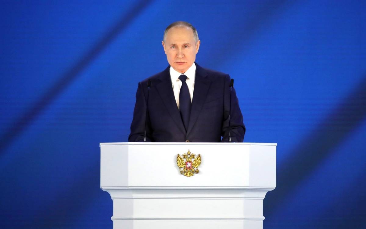 Трансляцию послания президента будут вести Первый канал, «Россия 1», НТВ и другие СМИ.