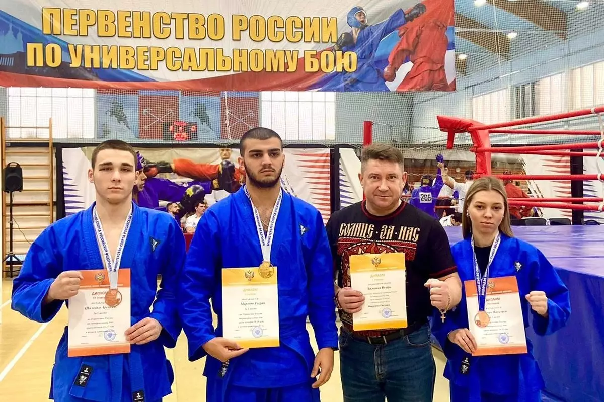 Новгородцы выступали в условиях высокой конкуренции – в каждой категории боролись около 30 спортсменов.