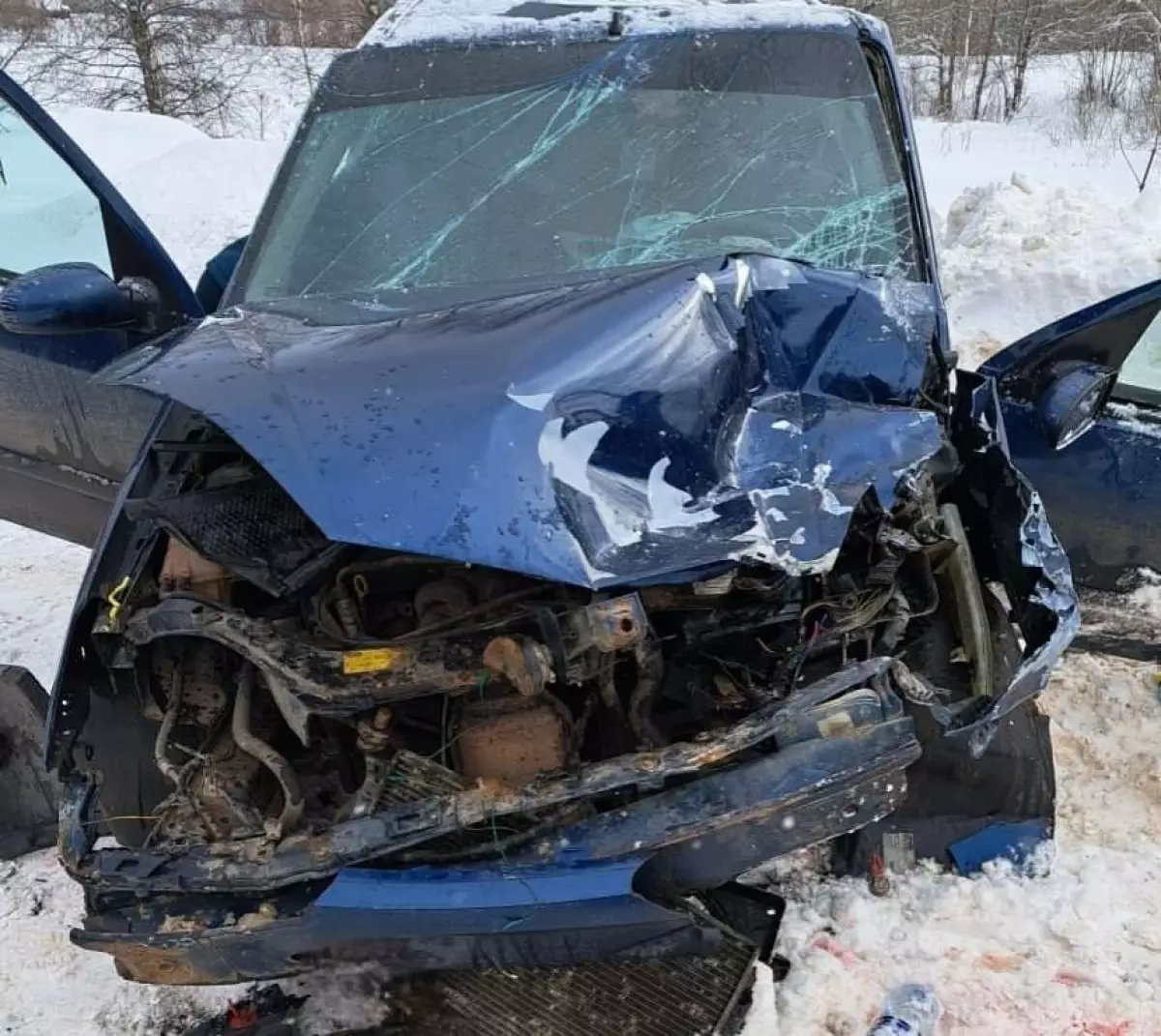 В ДТП пострадали 56-летняя водитель и 19-летняя пассажирка автомобиля Ford Focus.