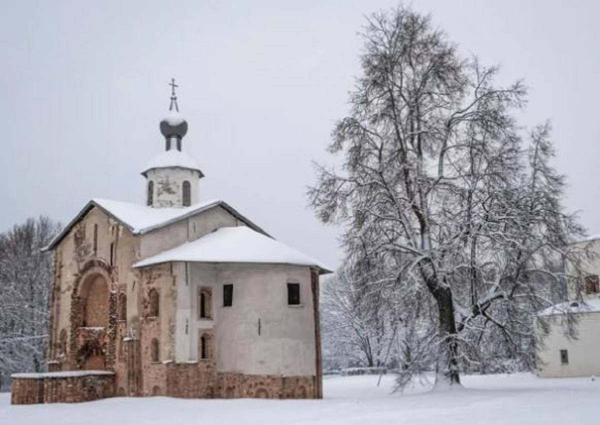 Реставрацию планируется завершить до 31 декабря 2024 года. На фото церковь Параскевы Пятницы.